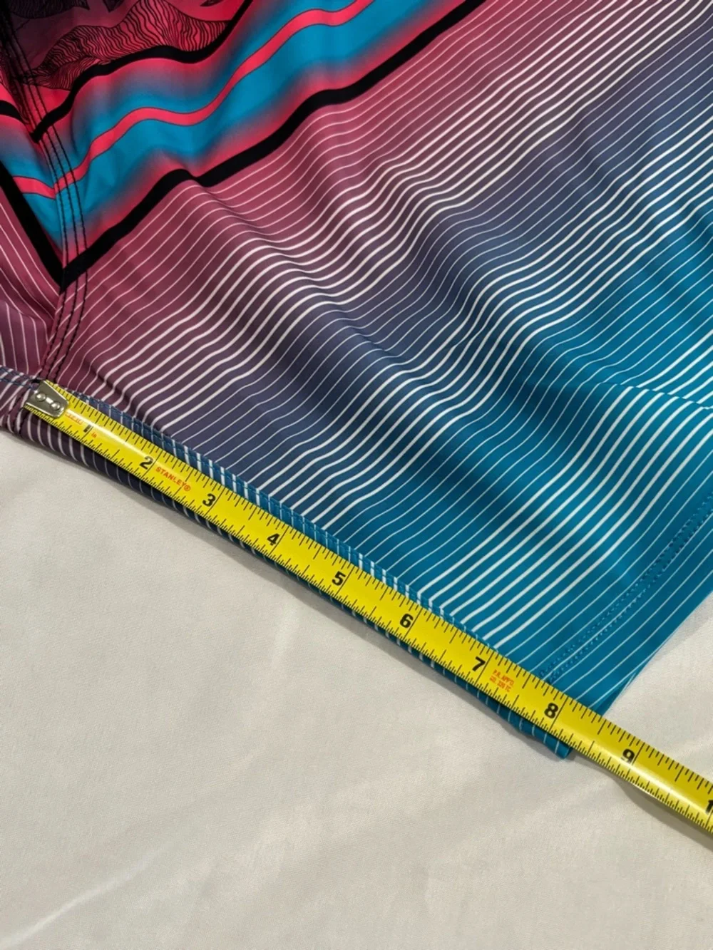Hurley Phantom-Eco WeekenderBlue and Pink Gradient Board Shorts with Leaf Accent - Picture 10 of 11
